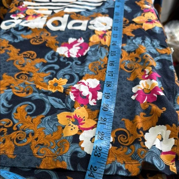 Adidas HER studio London Tee - Multicolor - Picture 8 of 9